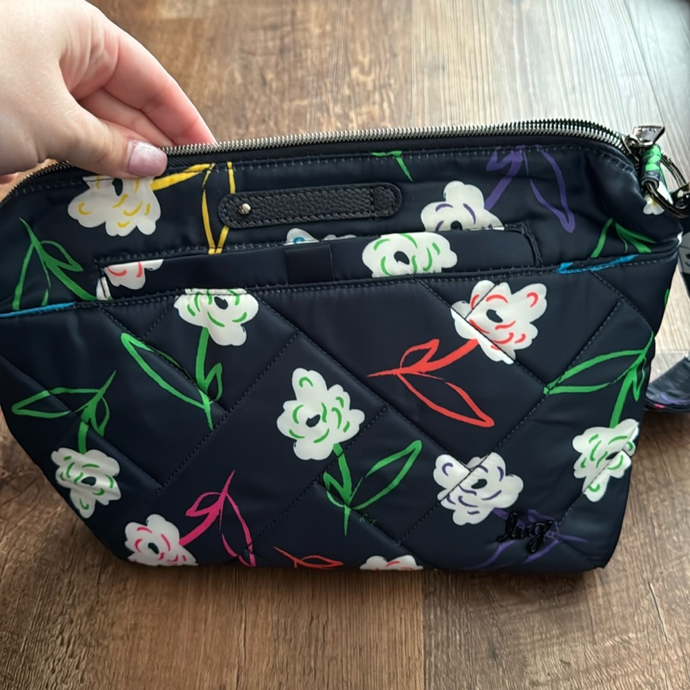 Lug flower flare bag NWOT